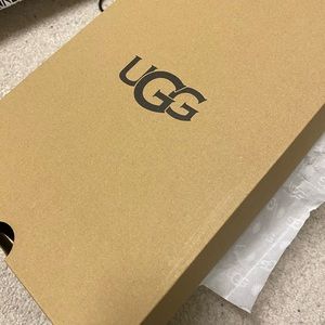 BRAND NEW UGG SLIPPERS